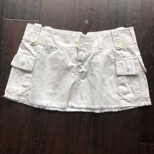 ABERCROMBIE &FITCH white skirt with pockets